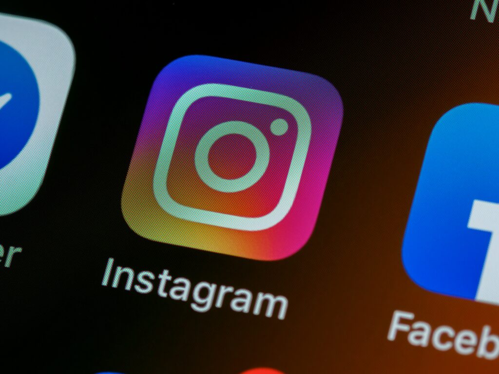 How to Buying Instagram Followers Safely: A Step-by-Step Guide