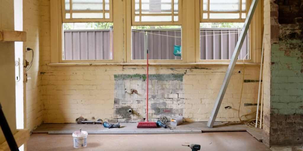 Essential Steps for Planning Your Older Home Renovation